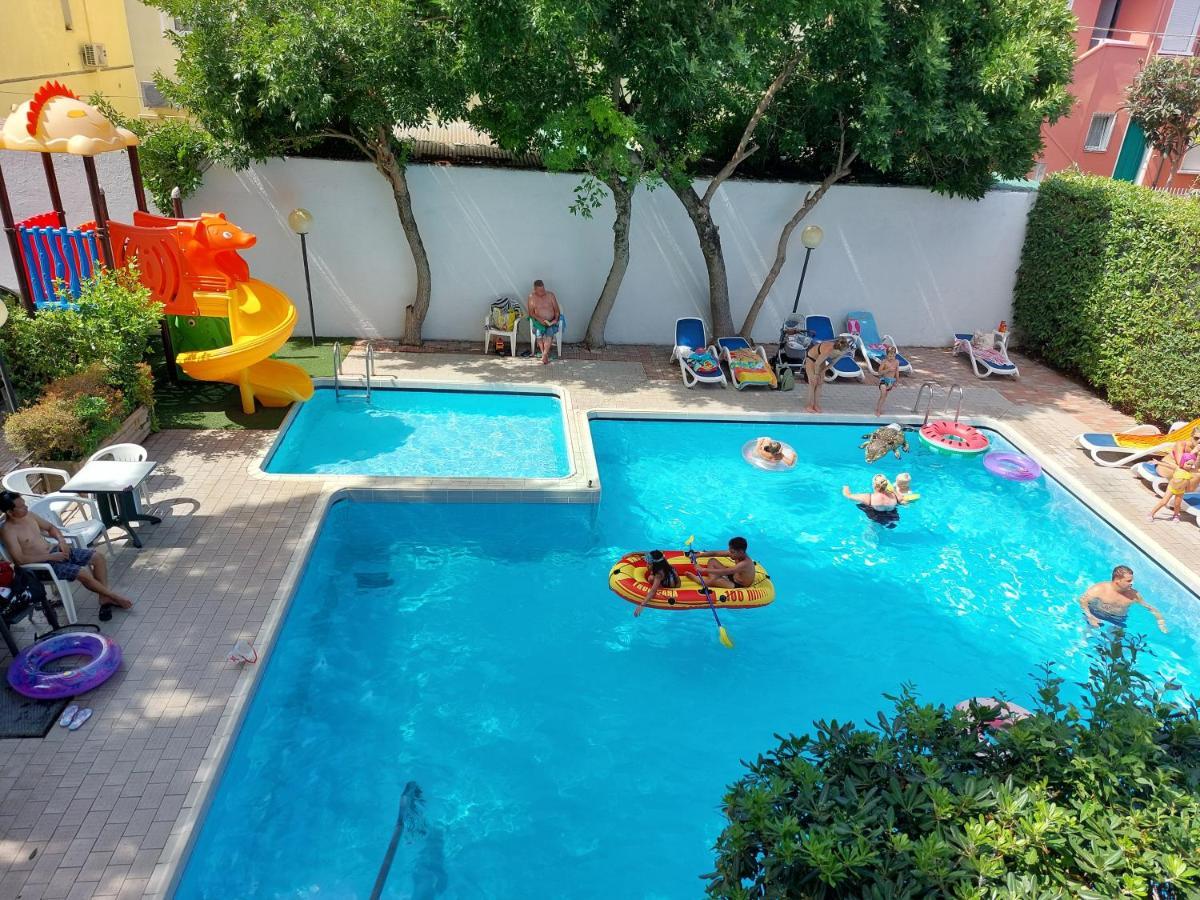 New Hotel Lido di Jesolo Luaran gambar
